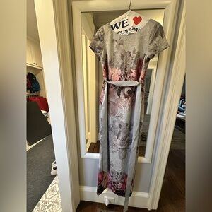 Mother of the Bride/Groom Dress - Adrianna Papell. Lace Floral Short Sleeve